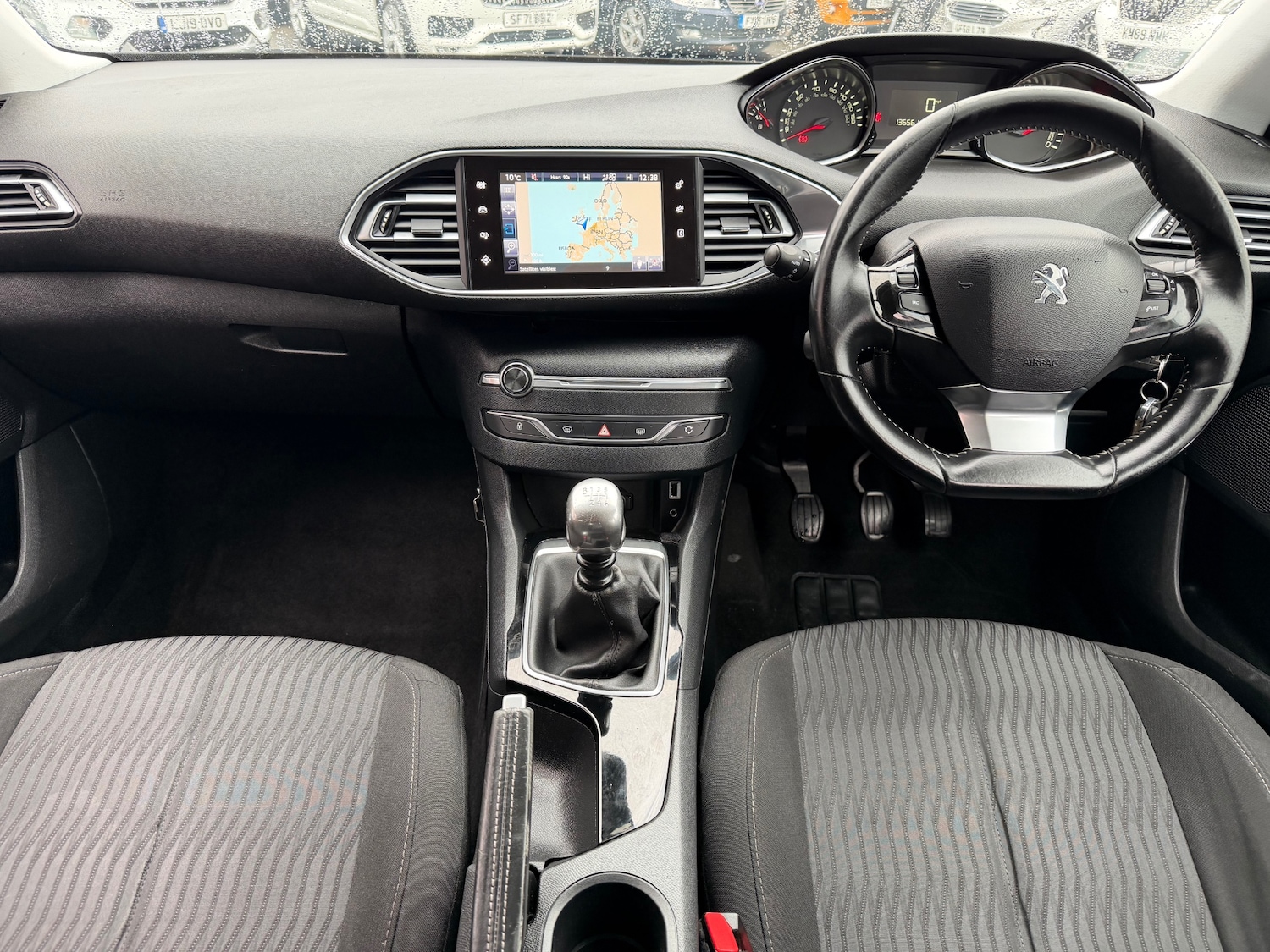 Used Peugeot 308 2017 for sale - 76910948: Photo 13