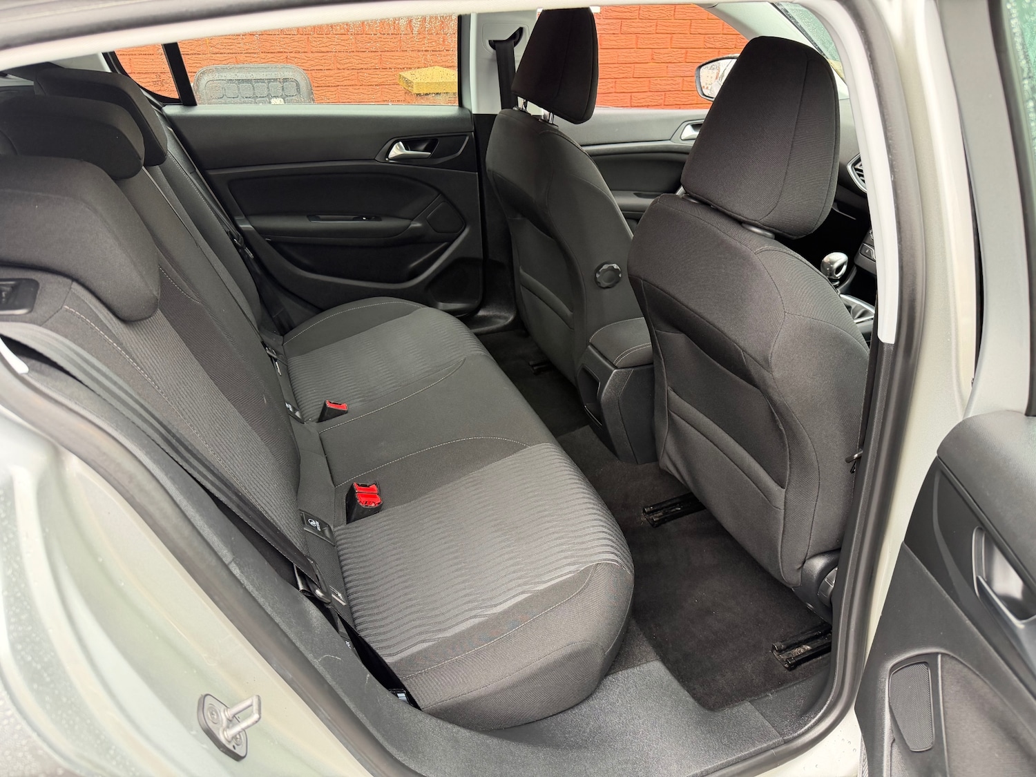 Used Peugeot 308 2017 for sale - 76910948: Photo 17