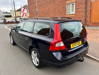 Used Volvo V70 2010 for sale - 75694907: Photo