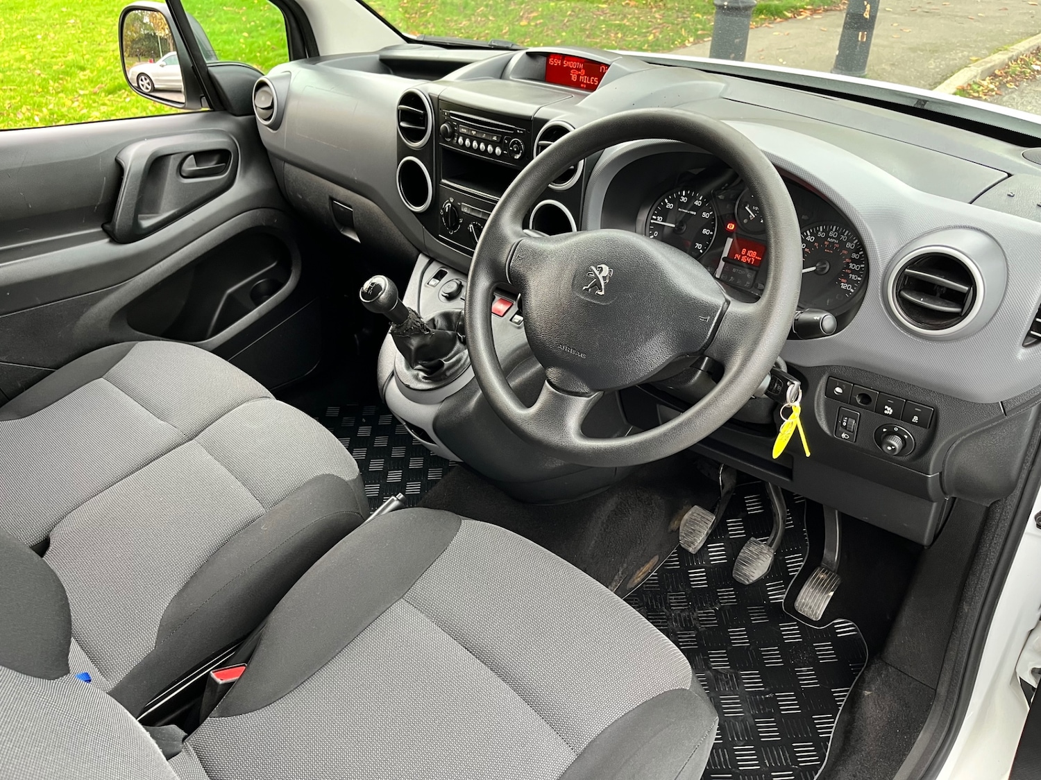 Used Peugeot Partner 2018 for sale - 76169797: Photo 14