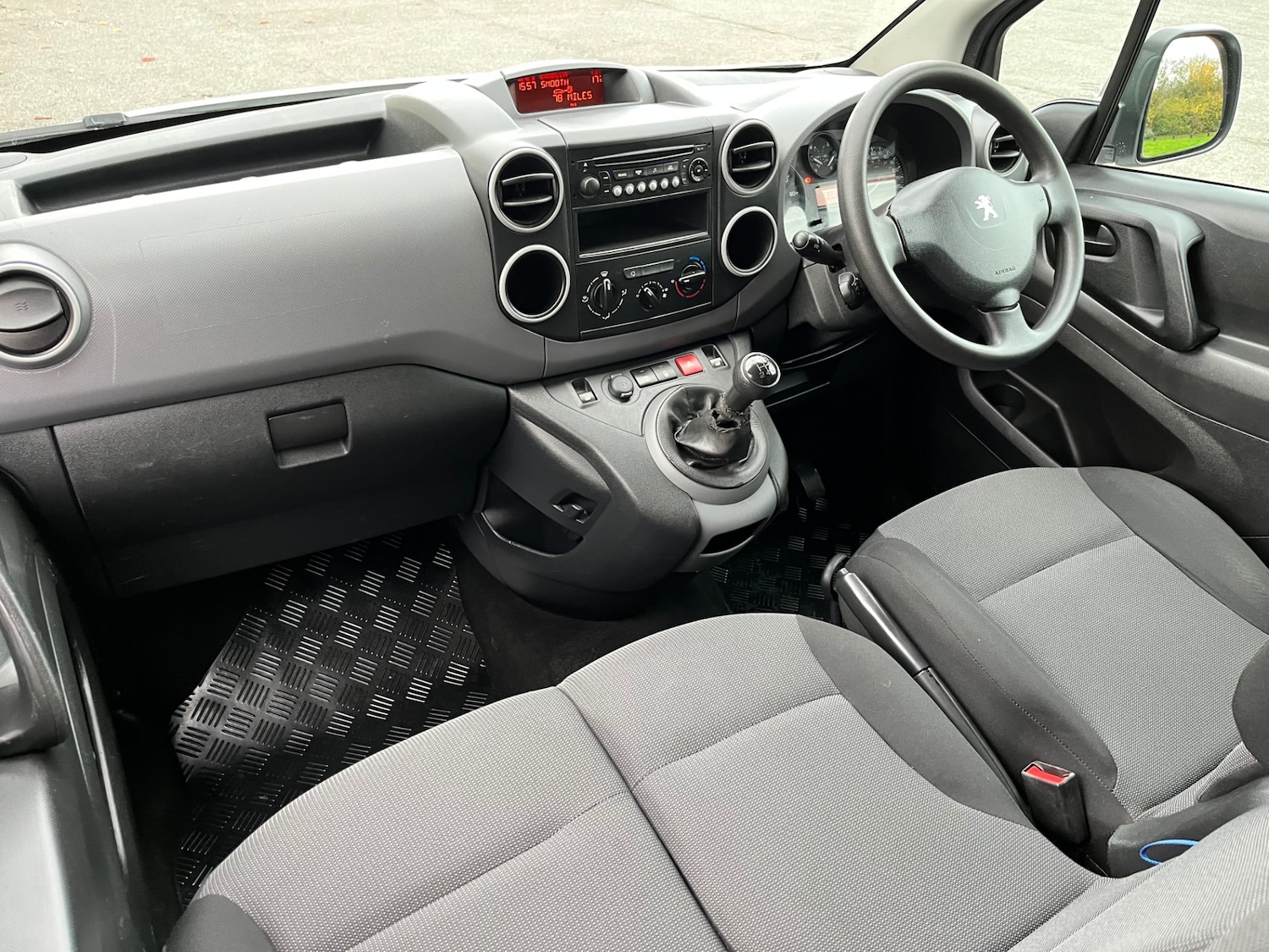 Used Peugeot Partner 2018 for sale - 76169797: Photo 16