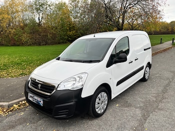 Used Peugeot Partner 2018 for sale - 76169797: Photo