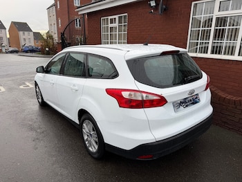 Used Ford Focus 2014 for sale - 76780424: Photo