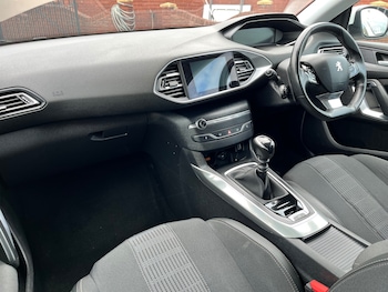 Used Peugeot 308 SW 2020 for sale - 75440874: Photo