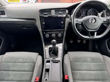 Used Volkswagen Golf 2017 for sale - 74763840: Photo