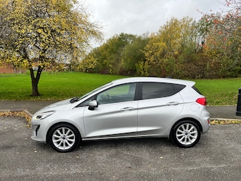 Used Ford Fiesta 2018 for sale - 76016699: Photo