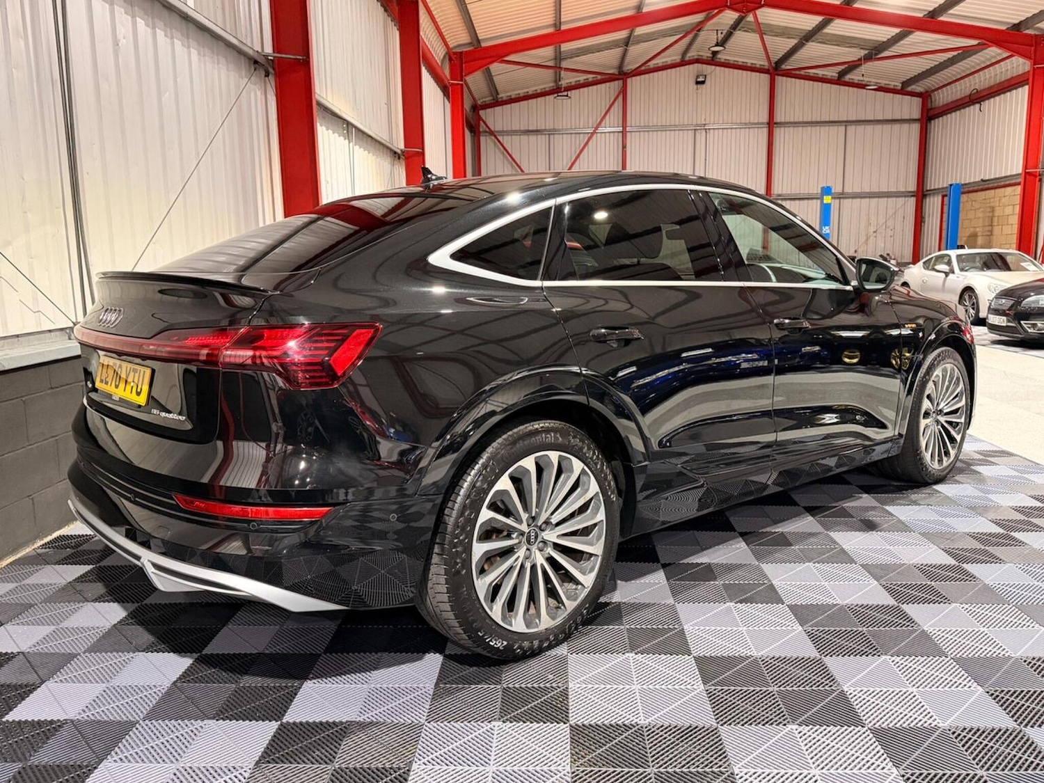 Used Audi e-tron 2020 for sale - 77735784: Photo 11