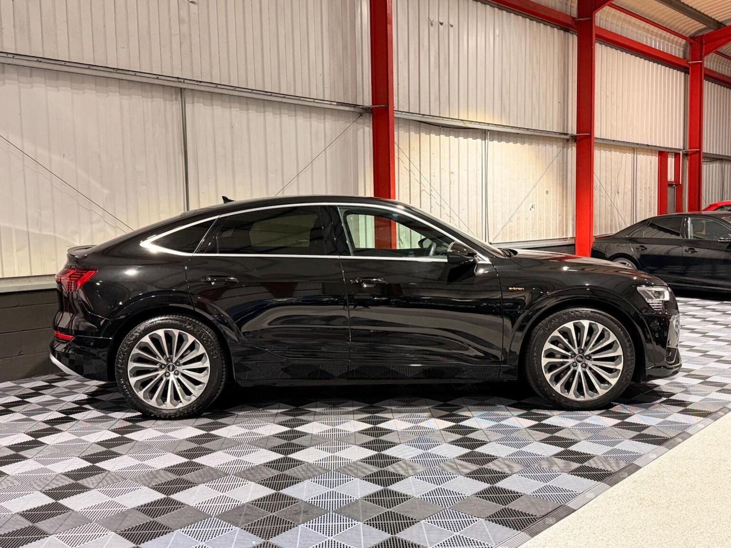 Used Audi e-tron 2020 for sale - 77735784: Photo 12