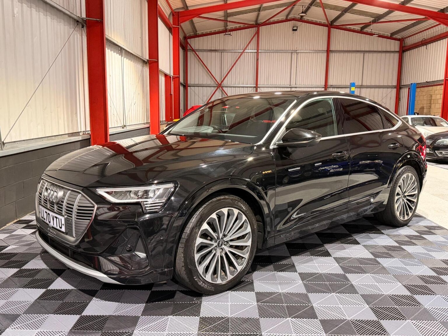 Used Audi e-tron 2020 for sale - 77735784: Photo 7