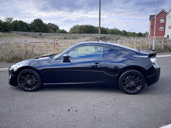 Used Toyota GT86 2013 for sale - 76101101: Photo 2
