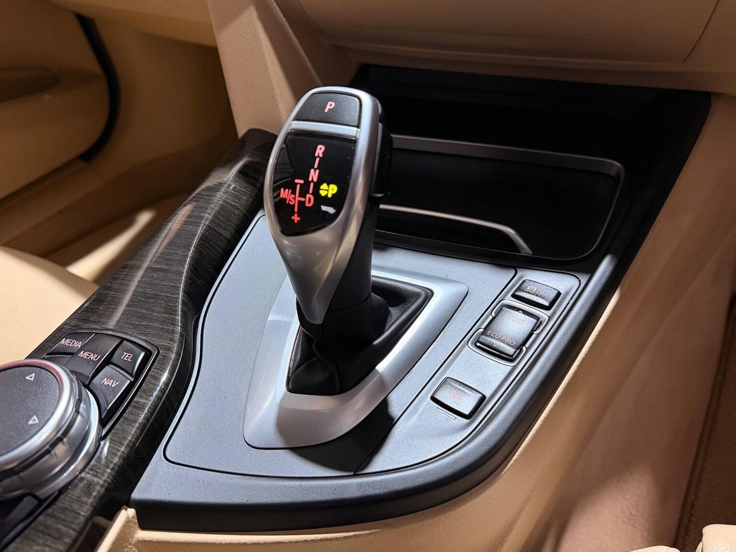 Used BMW 3 Series 2016 for sale - 77195491: Photo 24