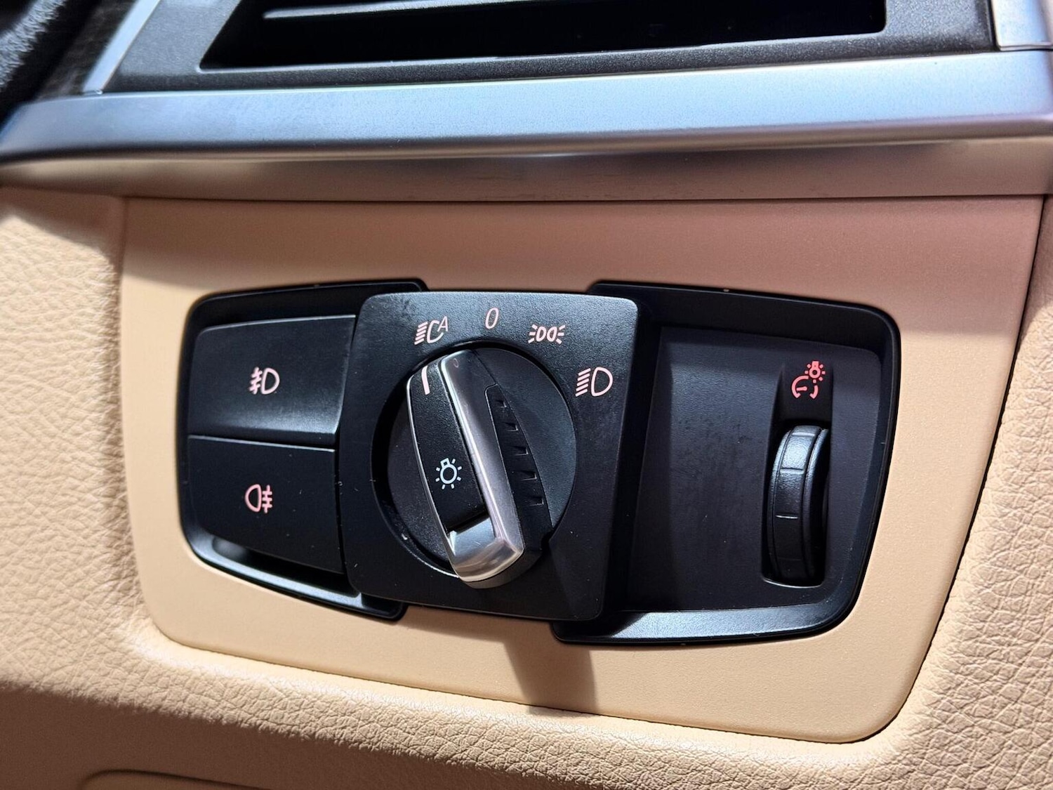 Used BMW 3 Series 2016 for sale - 77195491: Photo 30