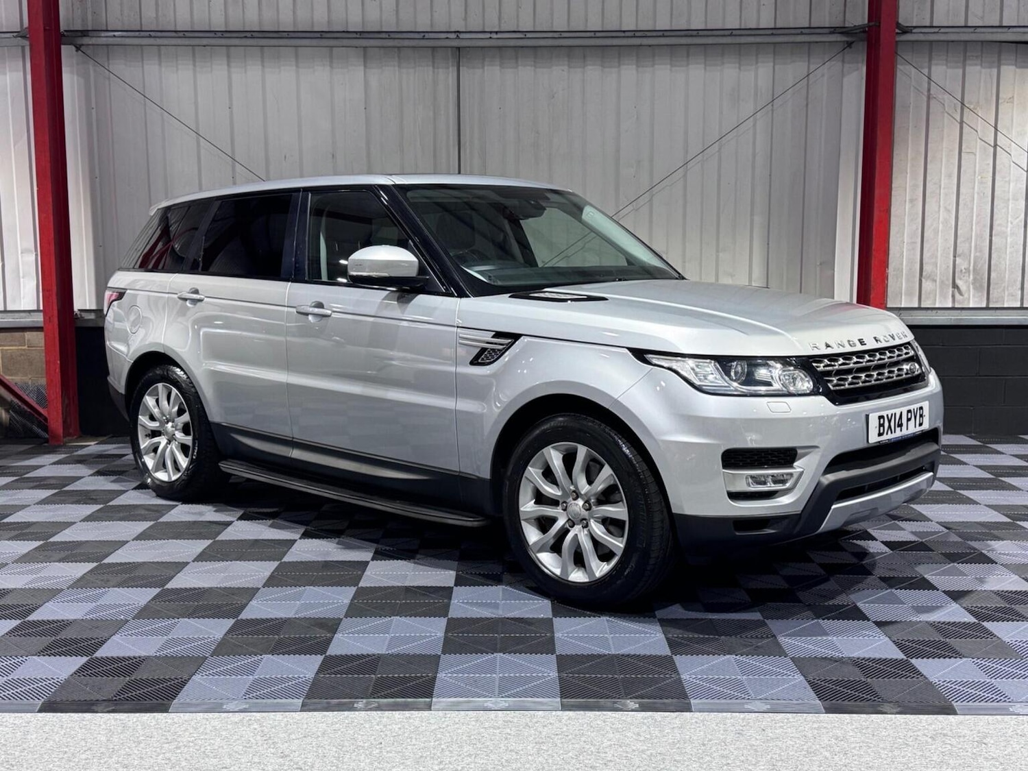 Used Land Rover Range Rover Sport 2014 for sale - 76177064: Photo 1