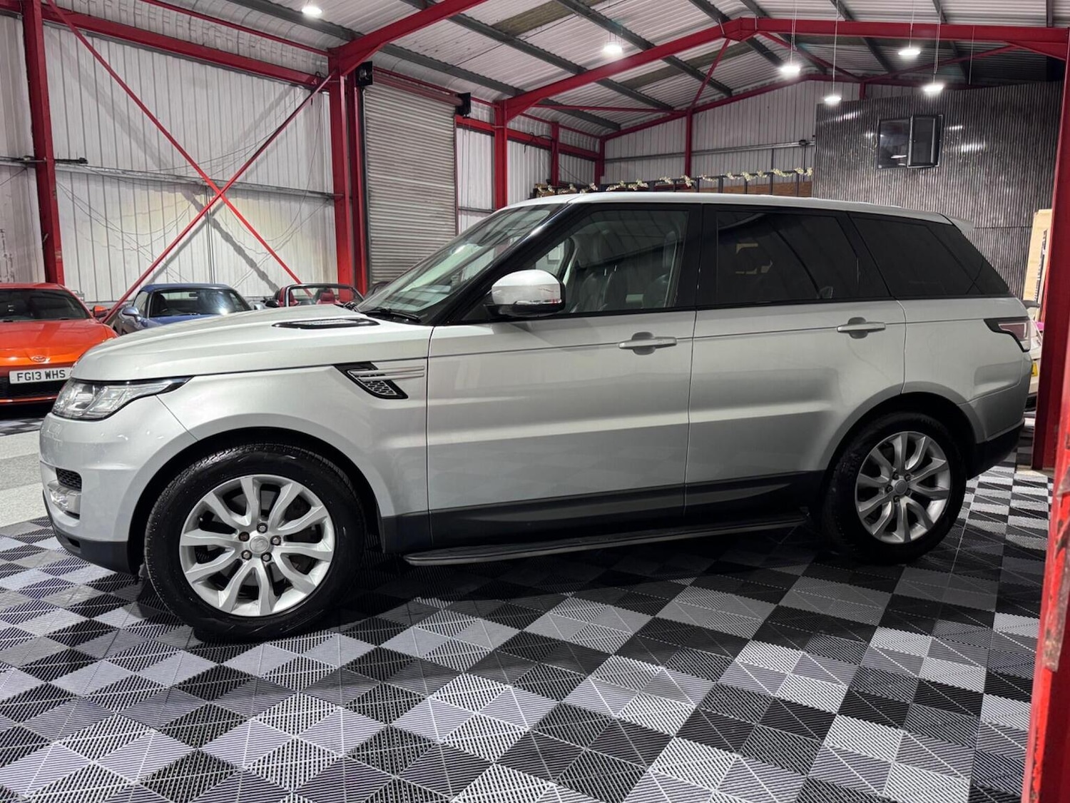 Used Land Rover Range Rover Sport 2014 for sale - 76177064: Photo 9