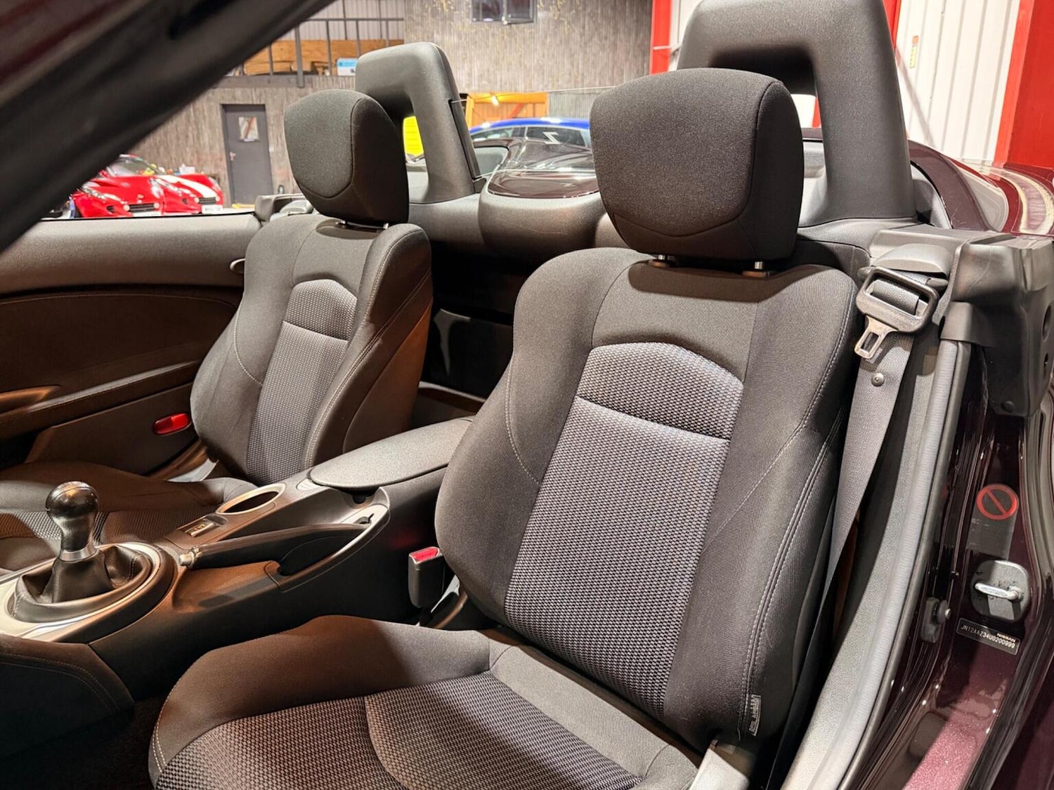 Used Nissan 370 Z 2010 for sale - 77694361: Photo 14