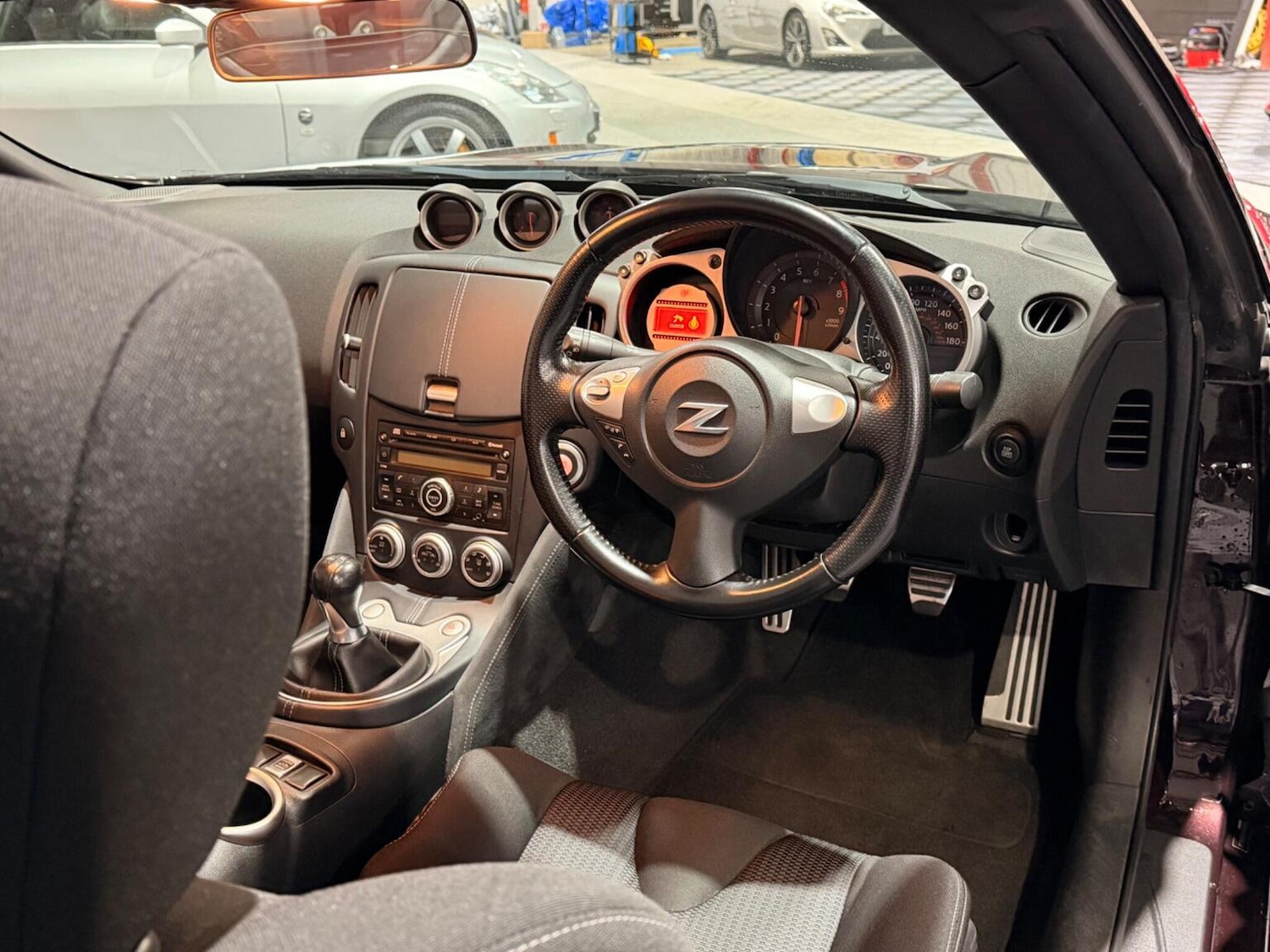 Used Nissan 370 Z 2010 for sale - 77694361: Photo 16