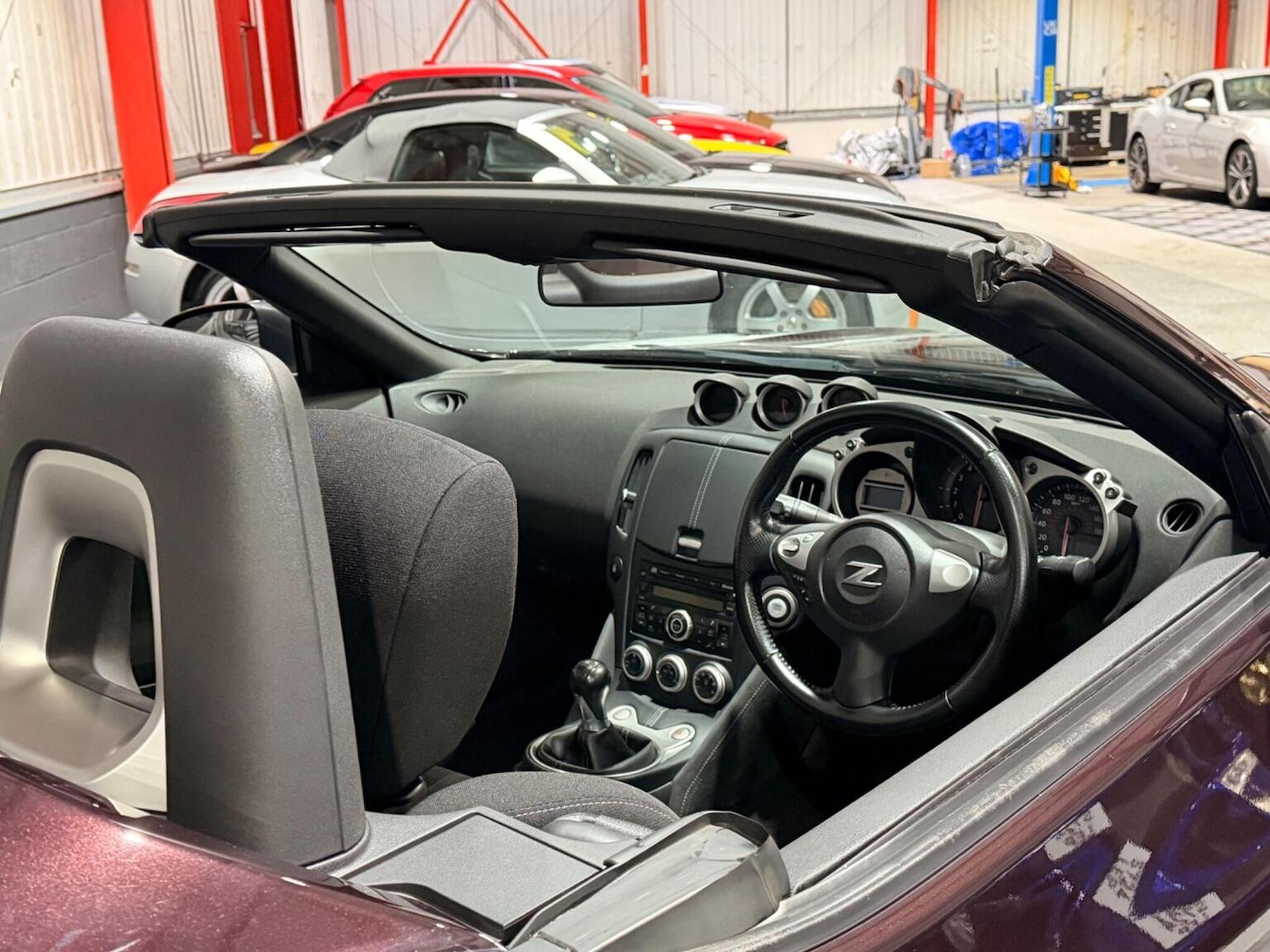 Used Nissan 370 Z 2010 for sale - 77694361: Photo 18