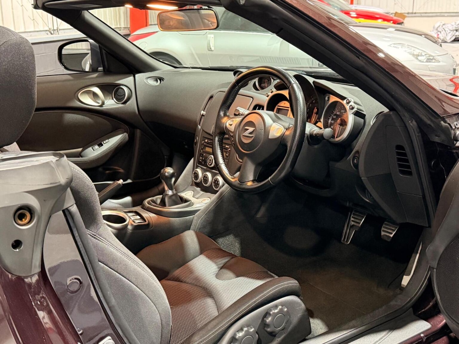 Used Nissan 370 Z 2010 for sale - 77694361: Photo 3