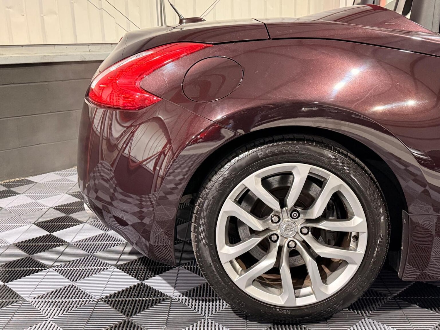 Used Nissan 370 Z 2010 for sale - 77694361: Photo 37