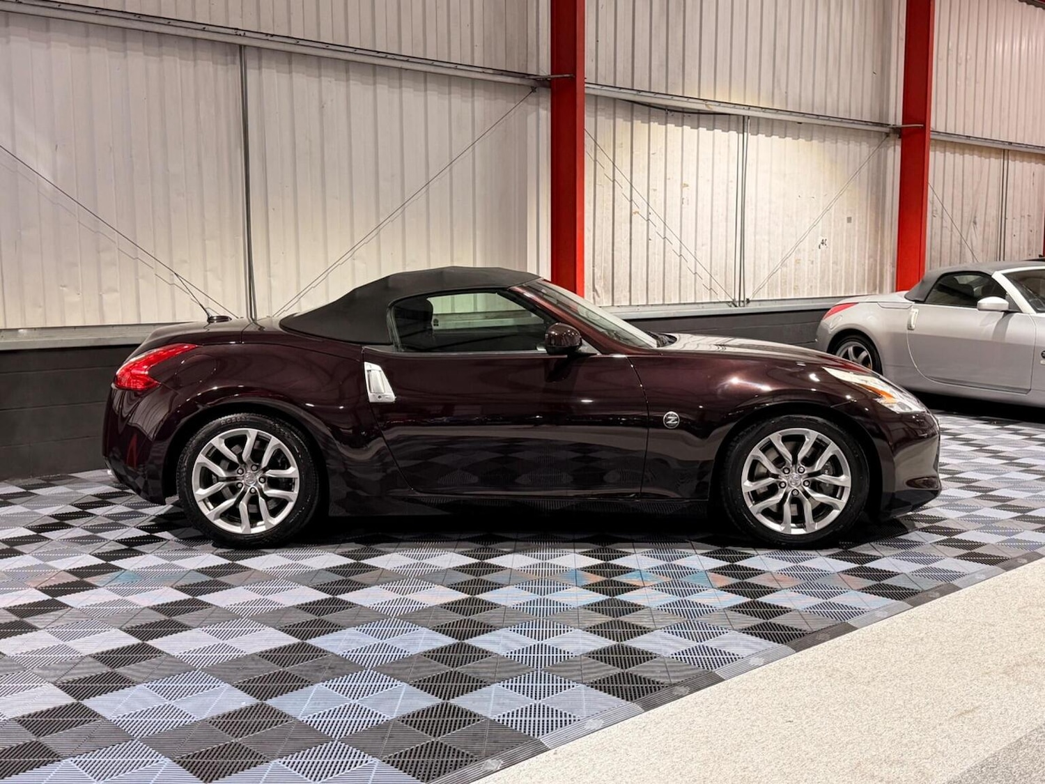Used Nissan 370 Z 2010 for sale - 77694361: Photo 48