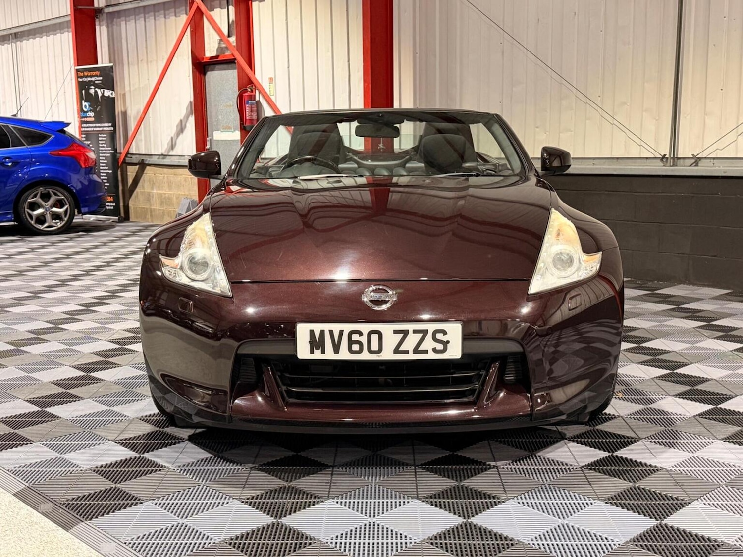 Used Nissan 370 Z 2010 for sale - 77694361: Photo 5