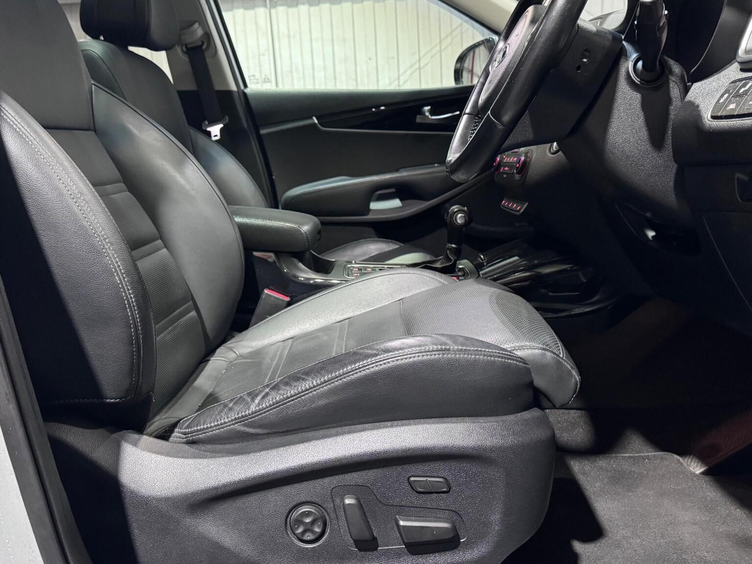 Used Kia Sorento 2015 for sale - 76855396: Photo 17