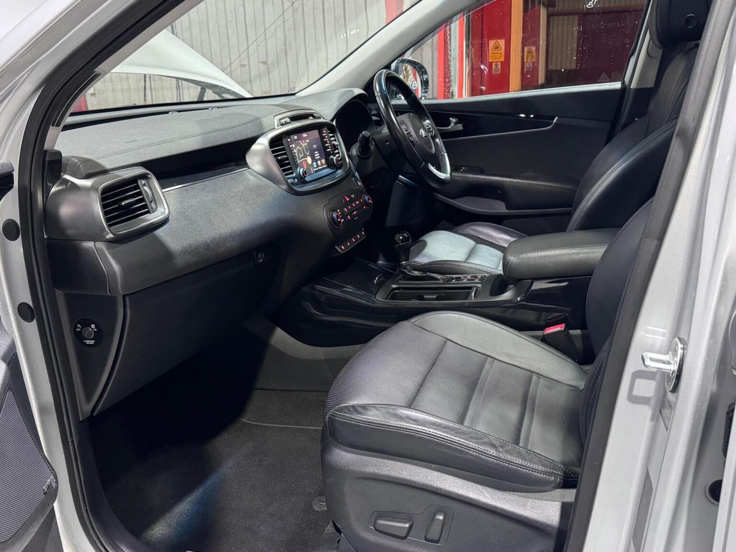 Used Kia Sorento 2015 for sale - 76855396: Photo 32