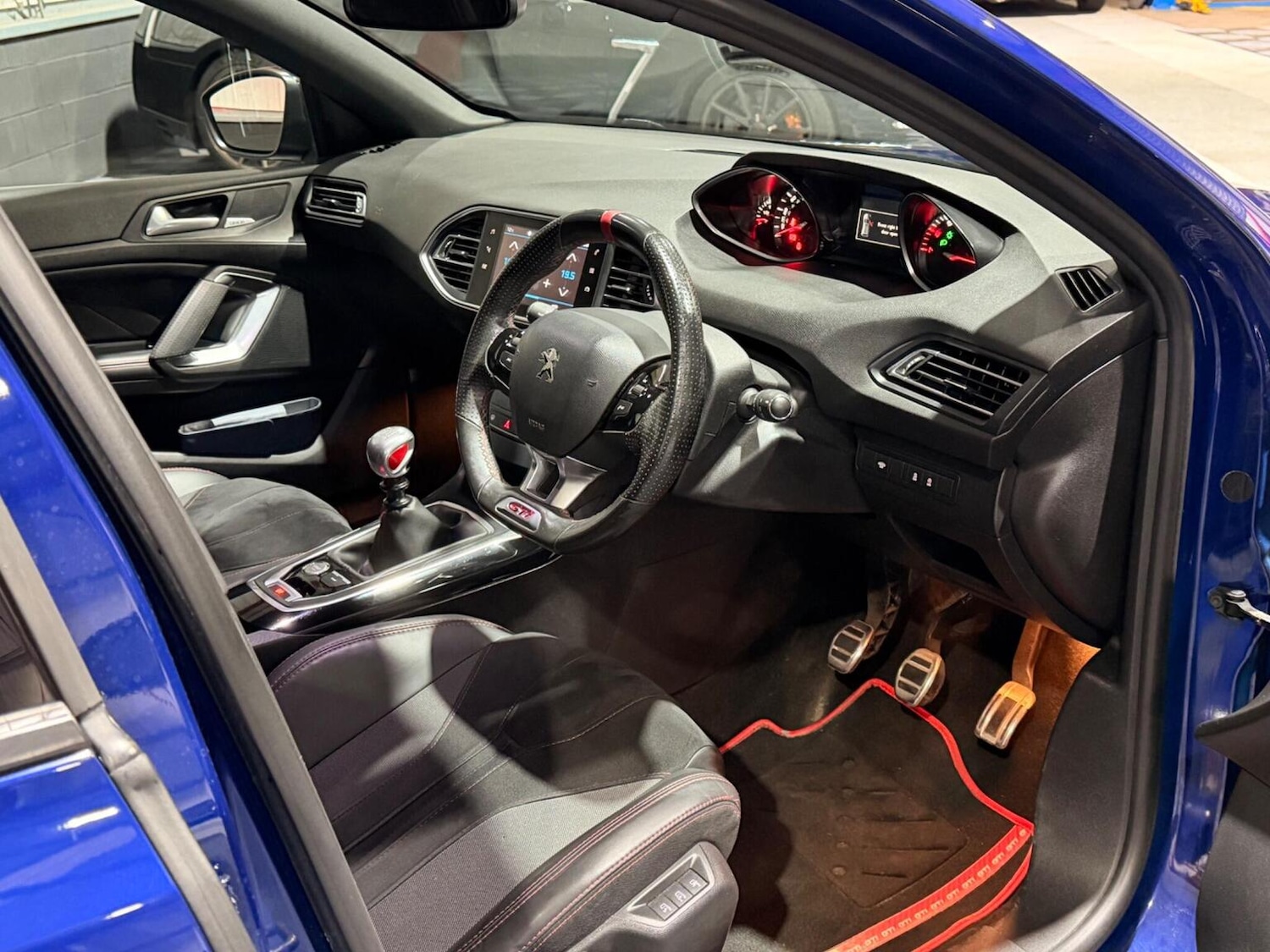 Used Peugeot 308 2018 for sale - 78121569: Photo 3