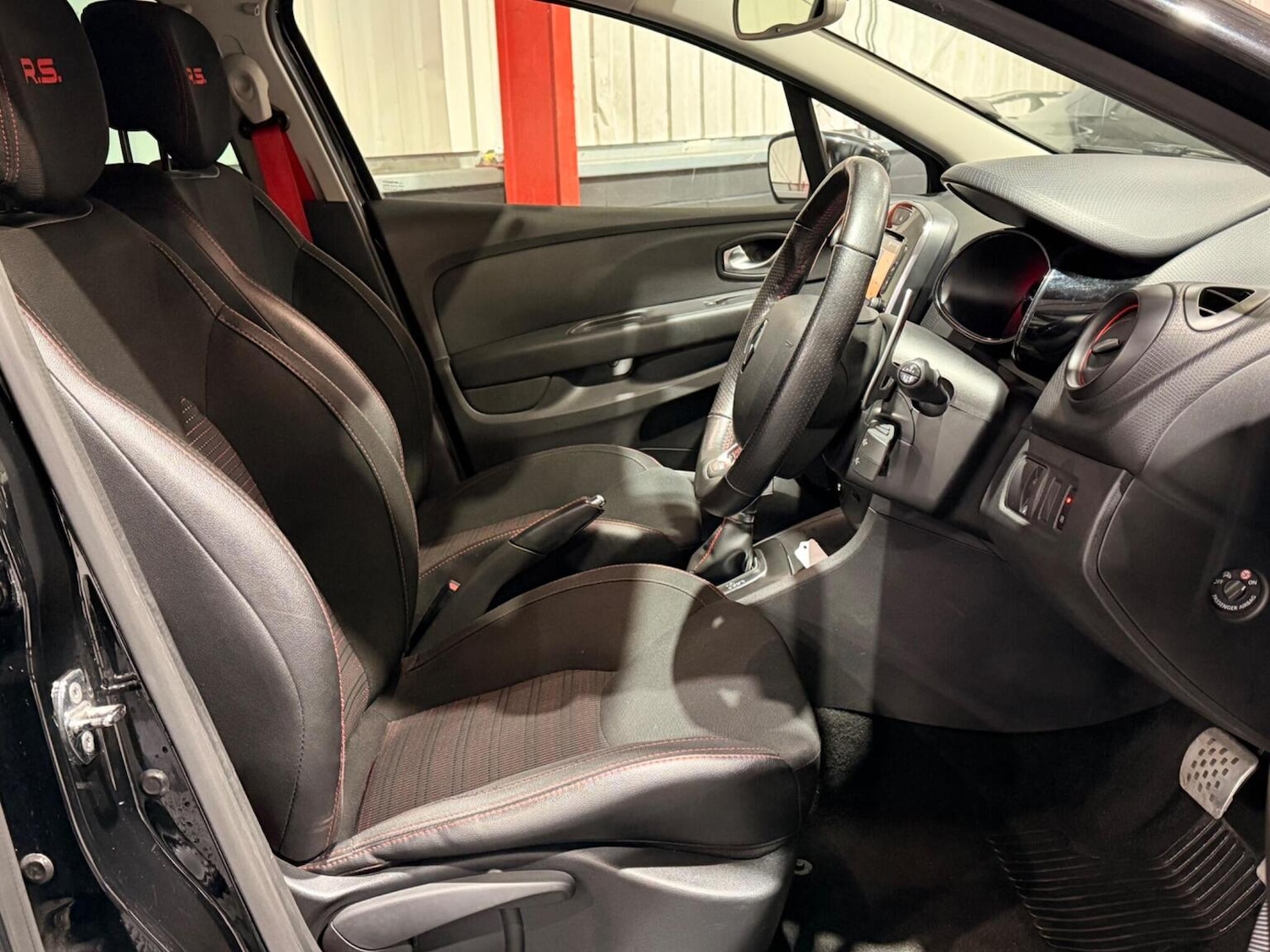 Used Renault Clio 2017 for sale - 77578463: Photo 10