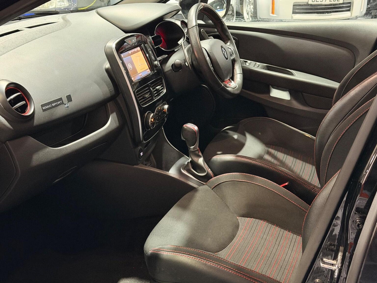 Used Renault Clio 2017 for sale - 77578463: Photo 11