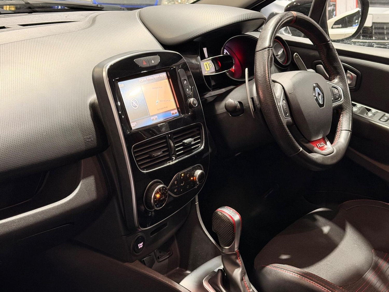 Used Renault Clio 2017 for sale - 77578463: Photo 14