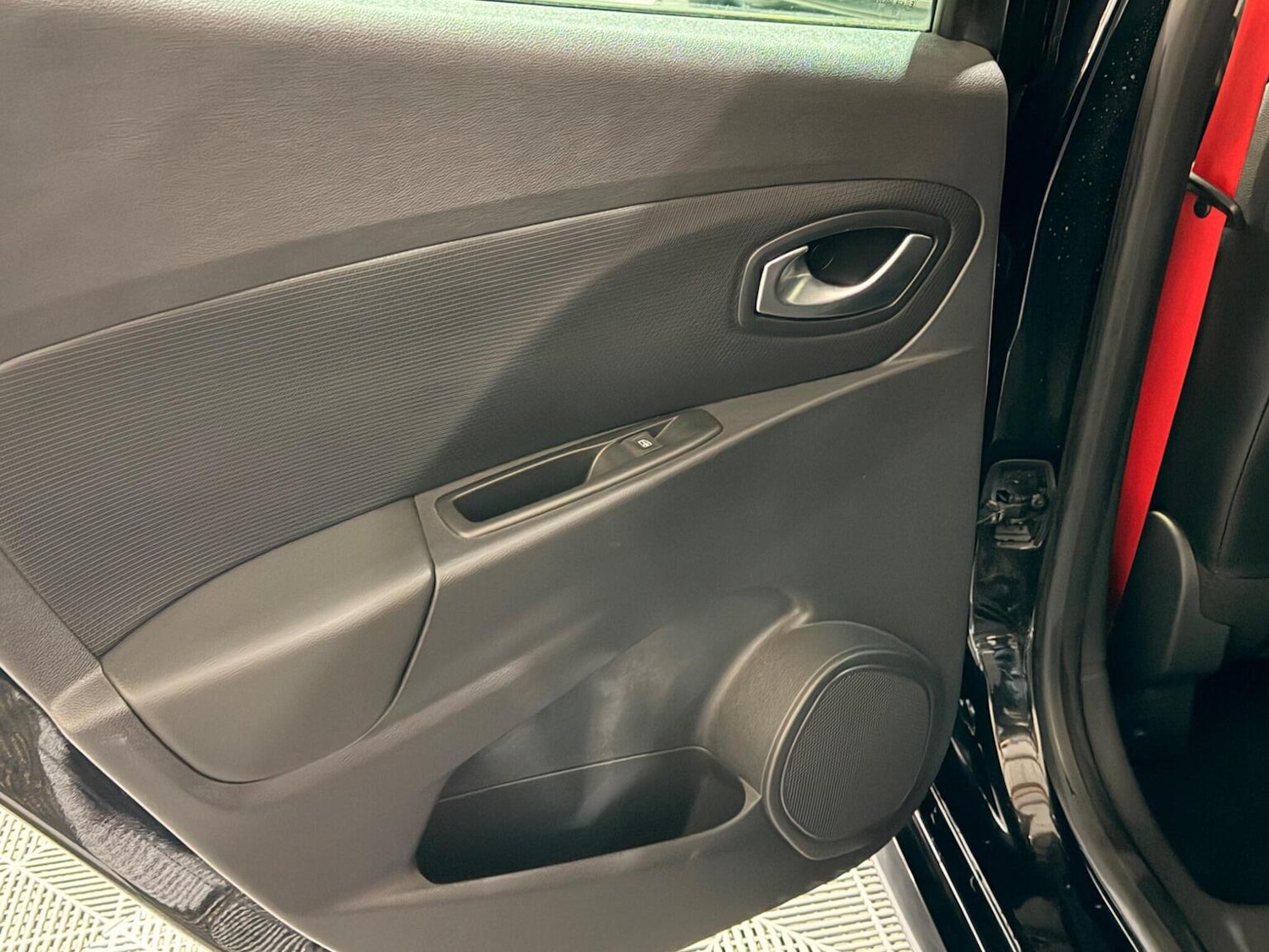 Used Renault Clio 2017 for sale - 77578463: Photo 29