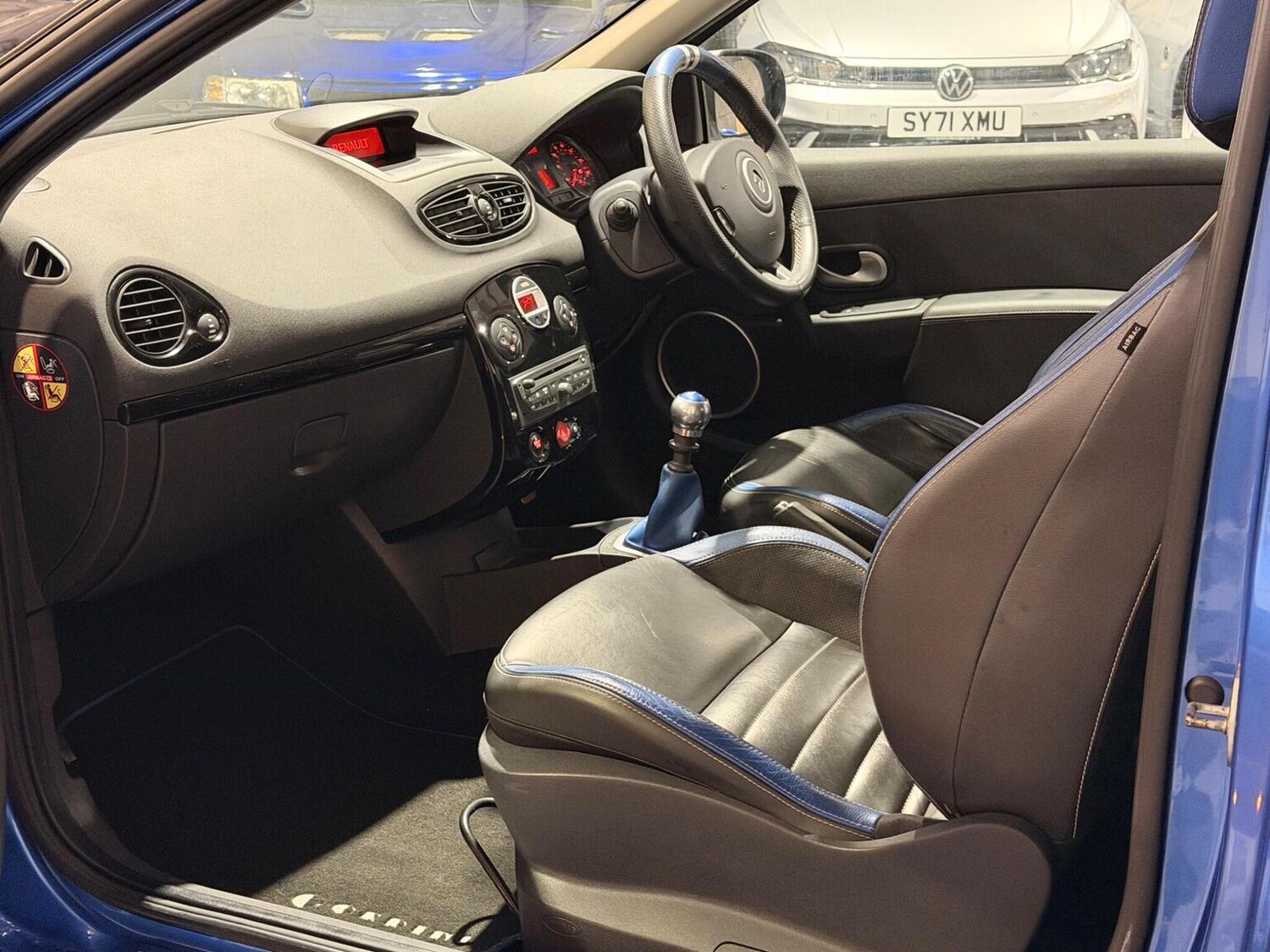 Used Renault Clio 2010 for sale - 77629092: Photo 11