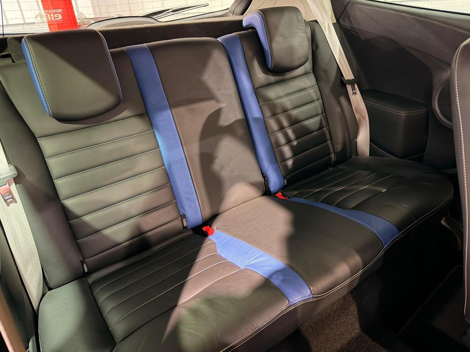 Used Renault Clio 2010 for sale - 77629092: Photo 18