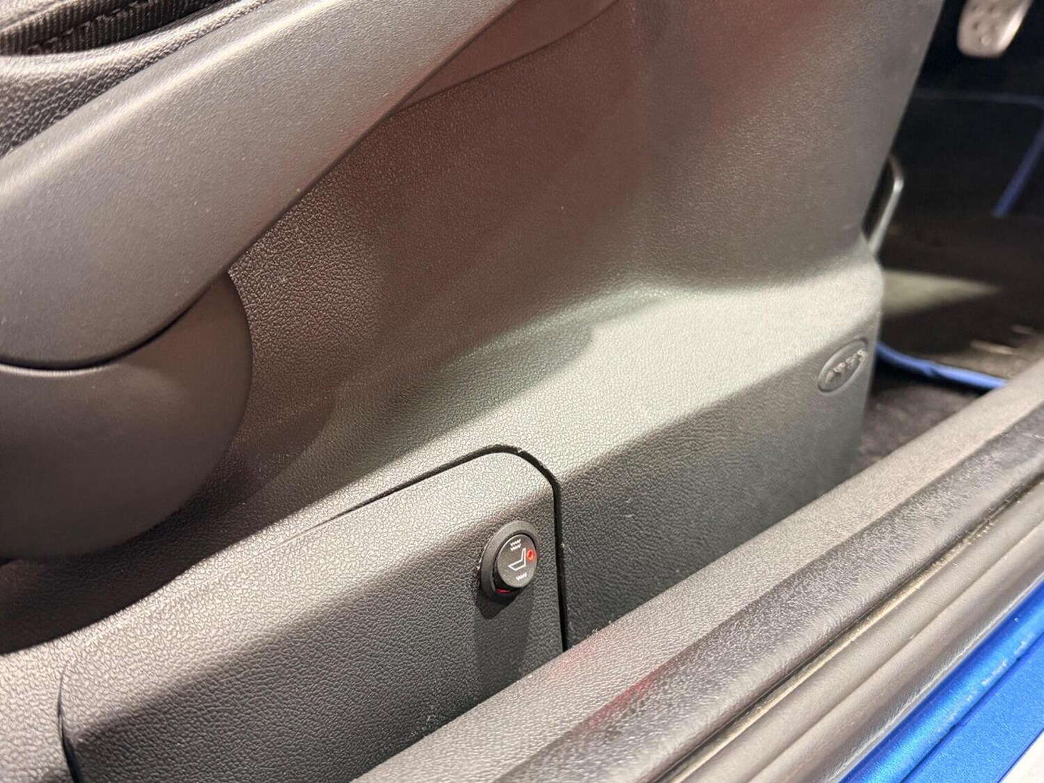 Used Renault Clio 2010 for sale - 77629092: Photo 24