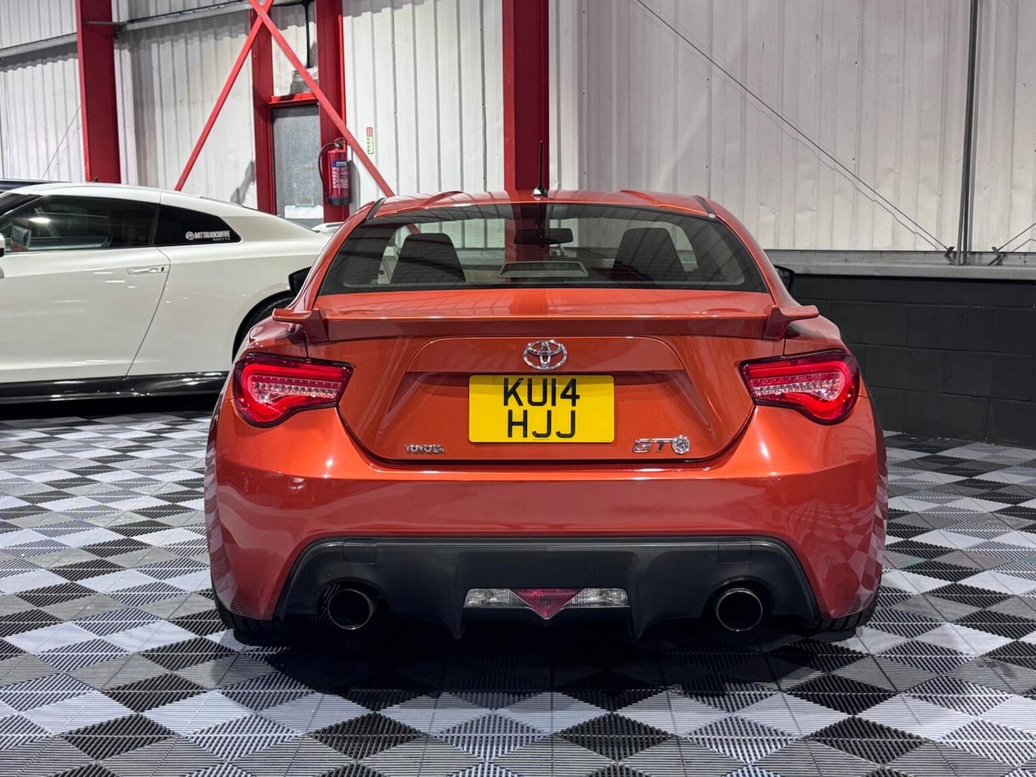 Used Toyota GT86 2014 for sale - 77085322: Photo 2