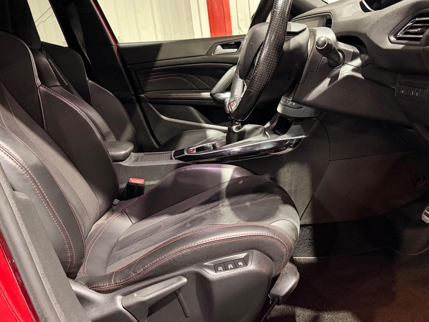 Used Peugeot 308 2016 for sale - 77453169: Photo 16