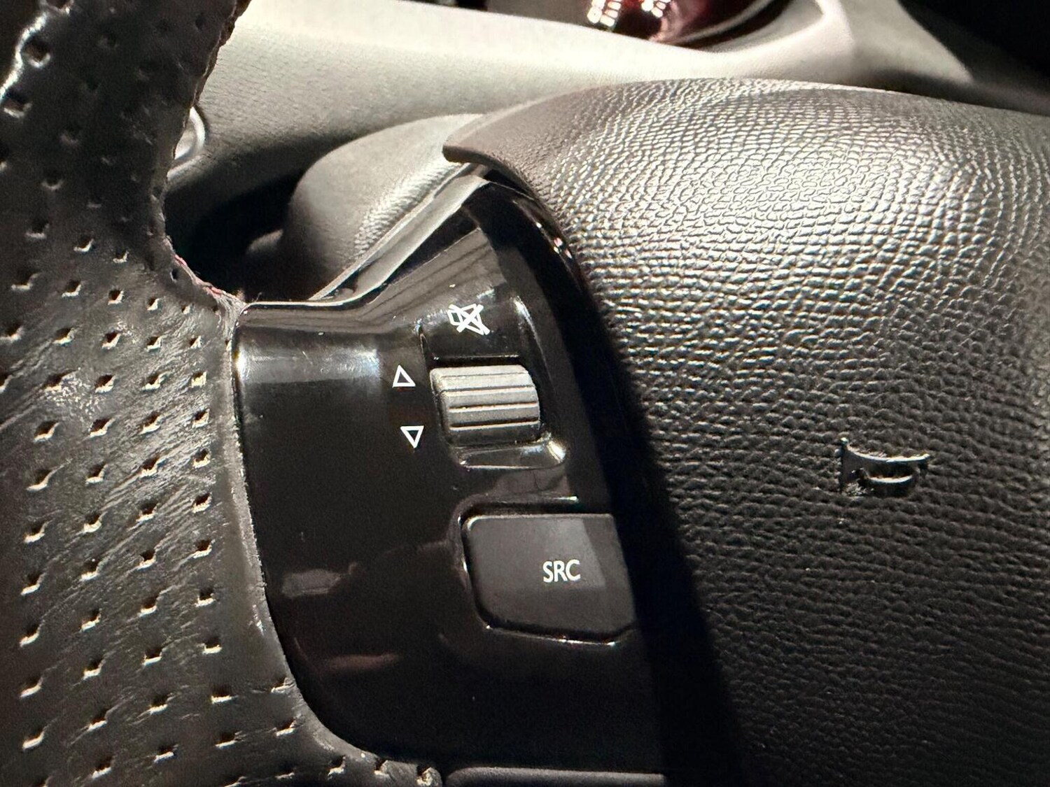 Used Peugeot 308 2016 for sale - 77453169: Photo 19