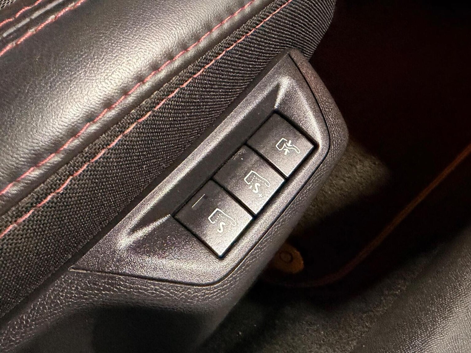 Used Peugeot 308 2016 for sale - 77453169: Photo 25