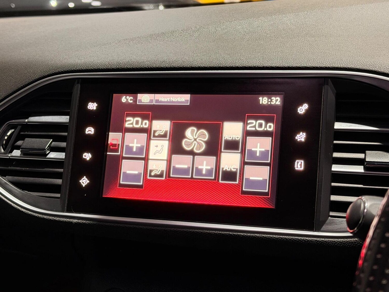 Used Peugeot 308 2016 for sale - 77453169: Photo 30