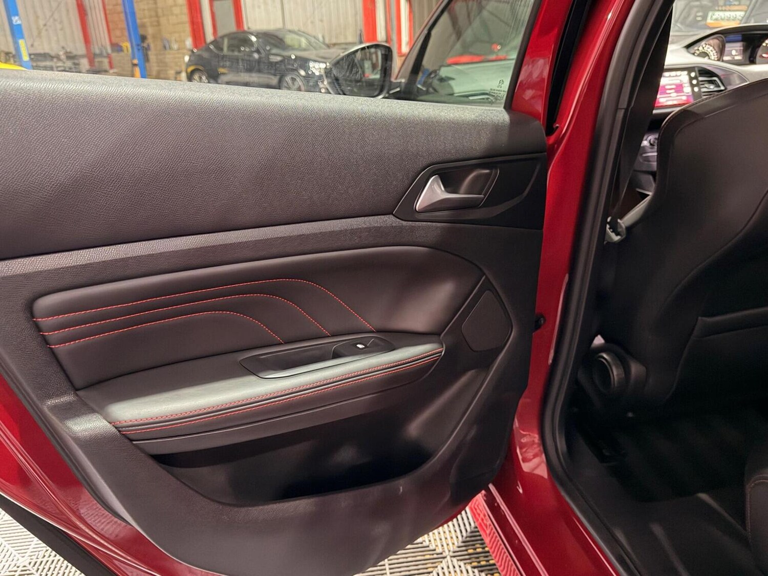 Used Peugeot 308 2016 for sale - 77453169: Photo 36