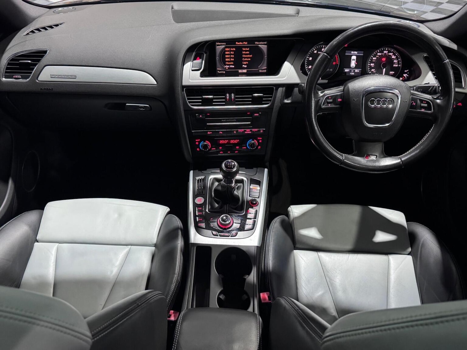 Used Audi S4 2010 for sale - 76830379: Photo 18