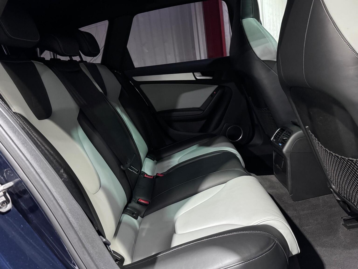 Used Audi S4 2010 for sale - 76830379: Photo 19