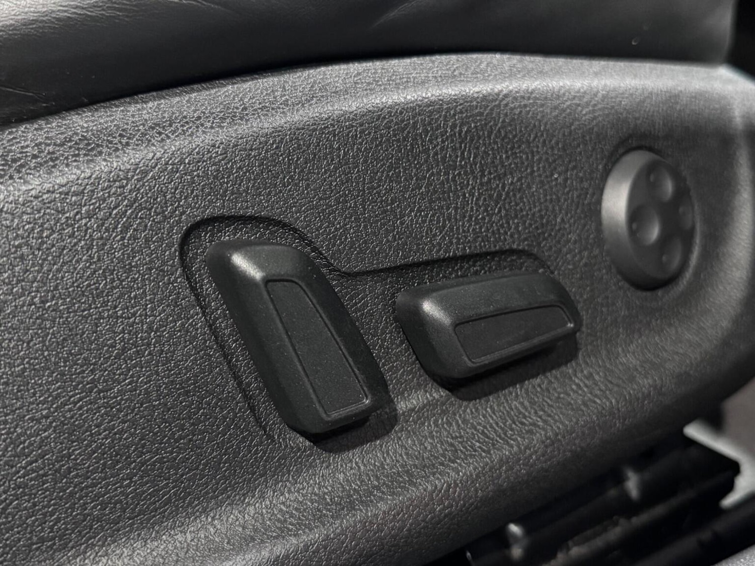 Used Audi S4 2010 for sale - 76830379: Photo 24