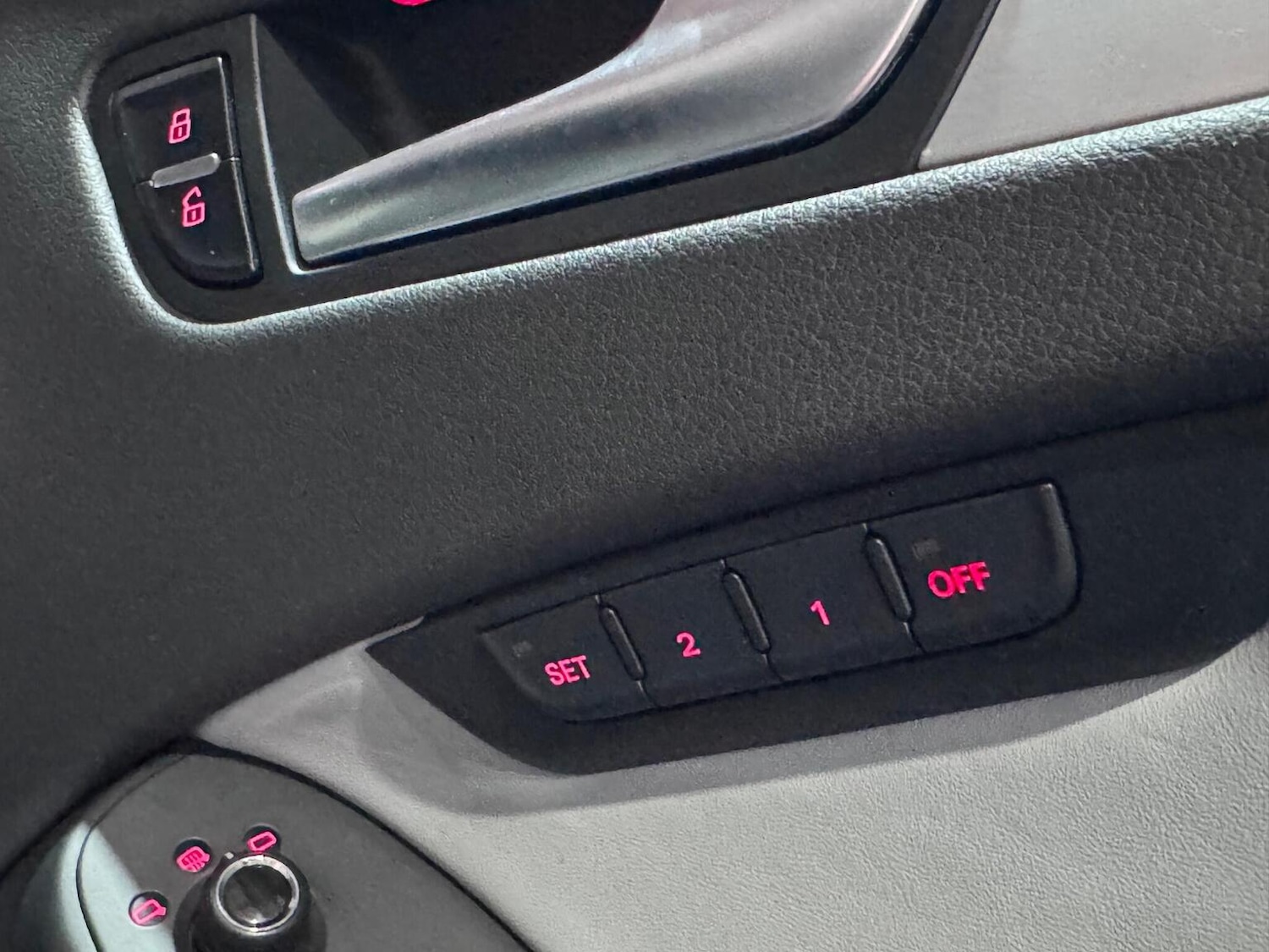 Used Audi S4 2010 for sale - 76830379: Photo 28