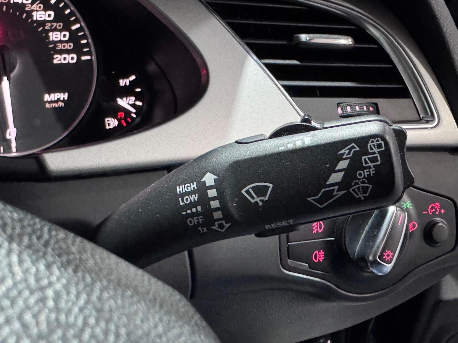 Used Audi S4 2010 for sale - 76830379: Photo 30