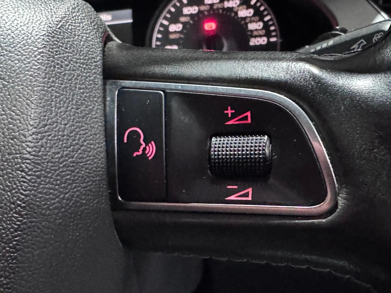 Used Audi S4 2010 for sale - 76830379: Photo 32