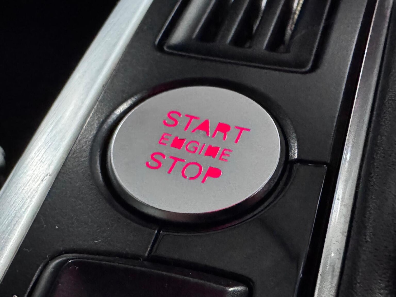 Used Audi S4 2010 for sale - 76830379: Photo 44