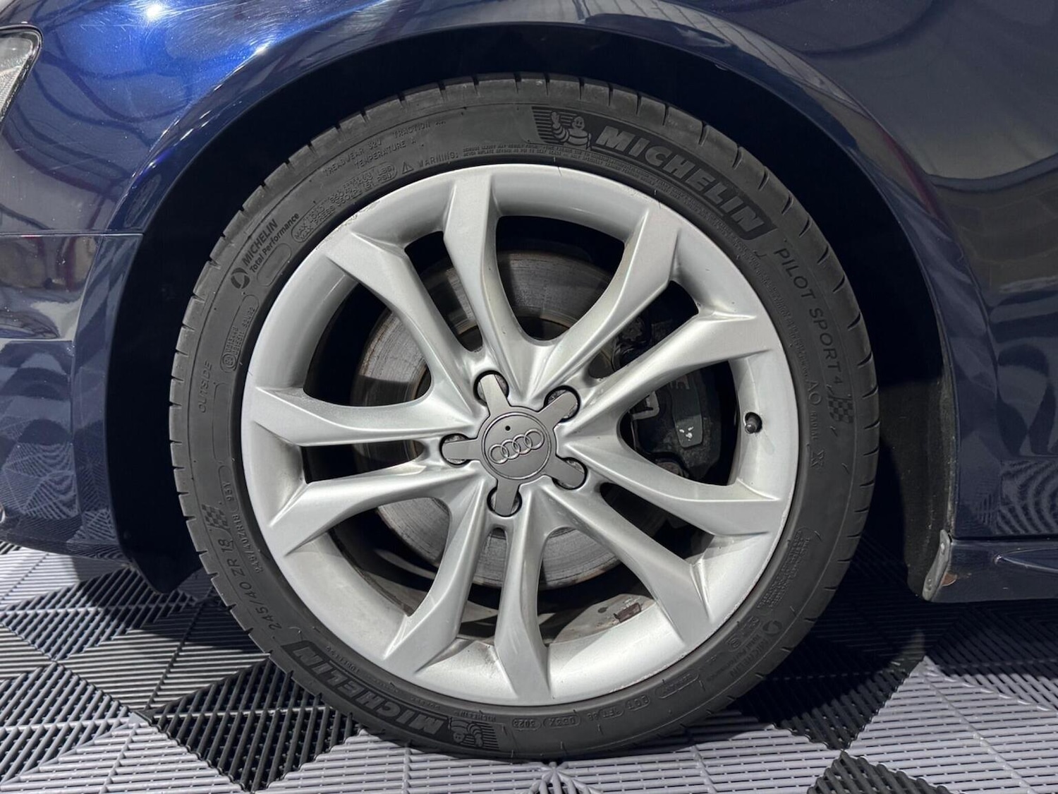 Used Audi S4 2010 for sale - 76830379: Photo 48