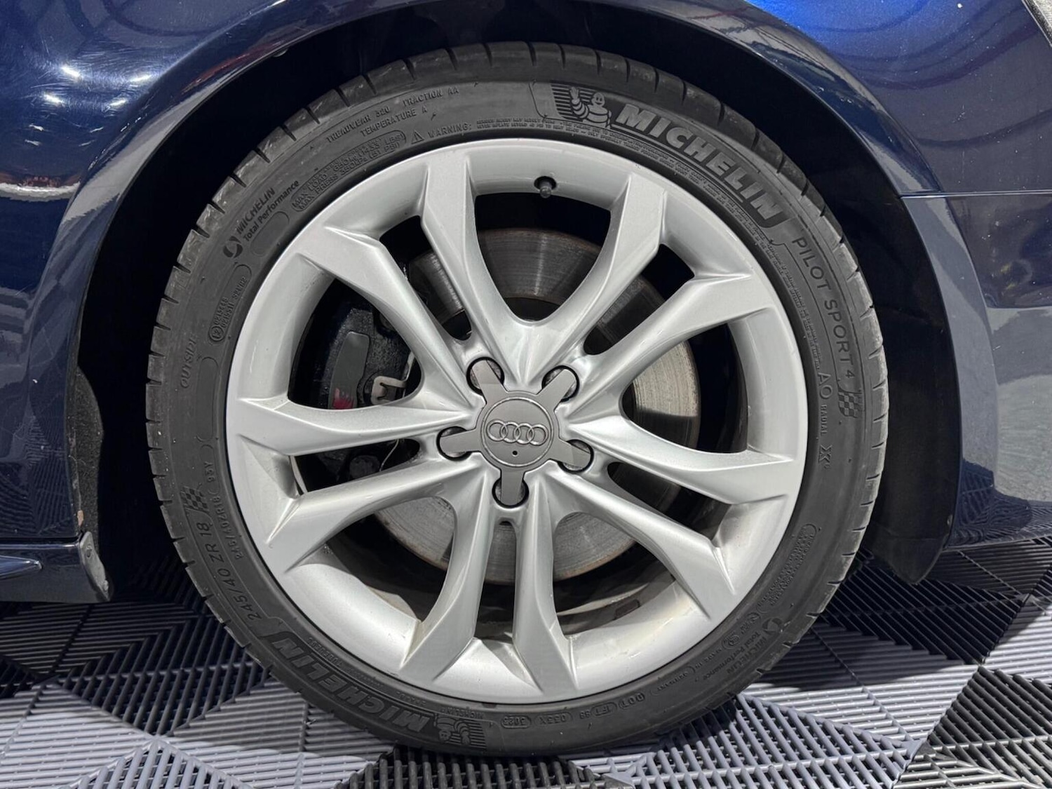 Used Audi S4 2010 for sale - 76830379: Photo 51